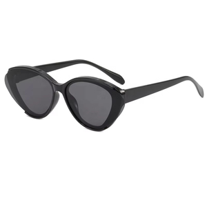 Gafas de Sol de Moda para Mujer al por Mayor 2025, Gafas de Sol Retro de Ojo de Gato Personalizadas, Gafas Triangulares Pequeñas - Product Image 2