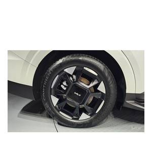 Kia Carnival HEV 7 places, Limousine haut de gamme, 11 997 km, Boîte automatique, Sièges en cuir, Conduite à gauche, Modèle 2024/5 - Product Image 5