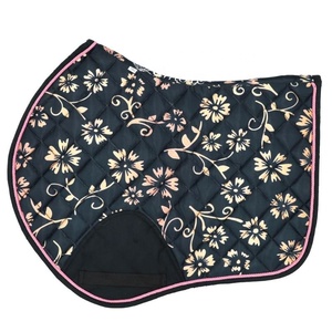 Conjunto de almohadilla para silla de doma con botas de protección a juego, botas de campana, gorro y vendas para polo, diseño floral negro - Product Image 2