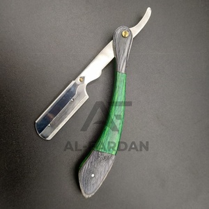 Lame de rasage Shavette turque classique pour hommes Rasoir droit à quantité minimale de commande basse avec logo personnalisé avec manche en bois - Product Image 4