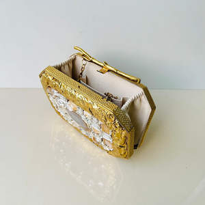 Pochette en coquillage 100 % originale de haute qualité avec fermoir en laiton, artisanat indien fait main, artisanat métallique artisanal à vendre - Product Image 6