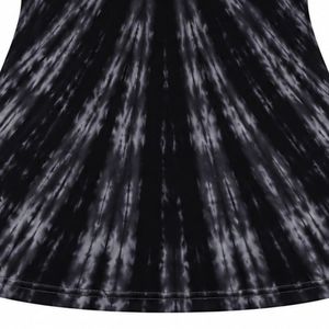 Camiseta de Mujer con Estampado Tie Dye Negro y Gris, Diseño Gráfico Amarillo, Manga Corta, Cuello Redondo, Informal, de Algodón, a la Moda, para Verano - Product Image 3
