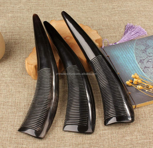 Peigne en corne de buffle 100% naturel et écologique Peignes faits à la main à vendre en vrac Peigne en corne polie au prix de gros de l'Inde - Product Image 4