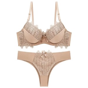 Conjunto de Ropa Interior Deportiva de Dos Piezas con Relleno Extraíble para Mujer, Sujetador Deportivo y Braguitas de Algodón 100% - Product Image 2