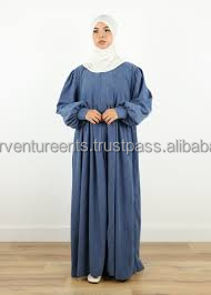 Abaya moderne et simple en jean délavé pour femme, robe longue boutonnée, coupe décontractée, tenue modeste, coton biologique de haute qualité - Product Image 4