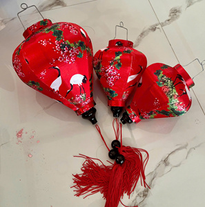 Hoi An Silk Lantern Red Color Garlic Shape Satin Lantern with Crane Floral <b>Pattern</b> Waterproof Decor Vietnam Lighting Lamp 2026 - Product Image 2