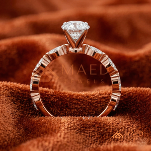 แหวนหมั้นทรงกลมทองคำ 14K/18K โรสโกลด์ ประดับด้วยพลอยทรงมาร์คีส์และทรงกลมด้านข้าง |   แหวนแต่งงานสำหรับผู้หญิงที่มีสไตล์ - Product Image 3