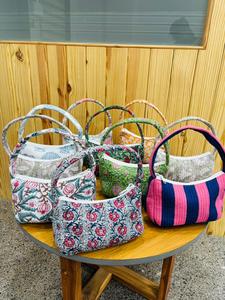 Sac à main matelassé en coton à motifs floraux, sac fourre-tout réutilisable en tissu, sac à bandoulière fait main pour femme, sac de tous les jours, fabricant - Product Image 3