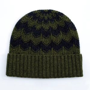 Bonnet tricoté jacquard tendance et élégant avec logo personnalisé, chaud pour l'hiver, à revers, plusieurs couleurs - Product Image 5
