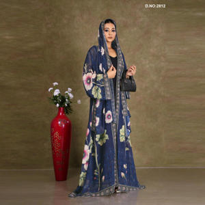 Abaya en mousseline imprimée florale à devant ouvert avec capuche et bordure brodée – Tenue longue et fluide pour un look élégant et modeste - Product Image 1