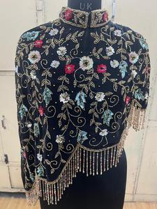 Élégante Cape Vintage Respirante à Paillettes et Pompons, Couvre-Épaules Brodé à Bouton Unique, Courte et Fine en Nylon pour Mariage et Soirée - Product Image 5