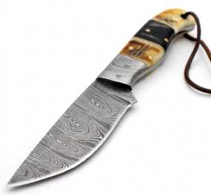 Cuchillo hecho a mano con hoja de acero de Damasco y mango de hueso de camello, tipo Drop Point, para uso general. - Product Image 2