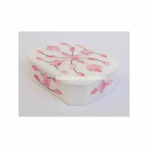 Mármol blanco hecho a mano de nuevo diseño con incrustaciones de diseño de flor de nácar forma redonda para almacenamiento de joyas y fines de regalo - Product Image 3