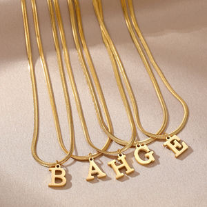 Collar con Colgante de Letra en Acero Inoxidable Chapado en Oro, Cadena Gargantilla con Inicial de Nombre, Joyería para Mujer - Product Image 2