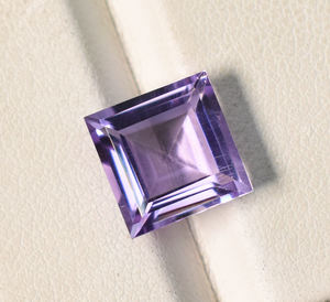 Piedra Preciosa Suelta de Amatista Púrpura Lavanda, Corte Princesa Cuadrado, Creada en Laboratorio, Tamaños de 6 mm, 7 mm, 8 mm y 9 mm, para la Elaboración de Joyas - Product Image 5