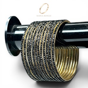 Pulseras Modernas de Acero Inoxidable para Mujer, Diseño Elegante con Cristales Dorados, para Bodas, Precio de Fábrica al por Mayor - Product Image 1