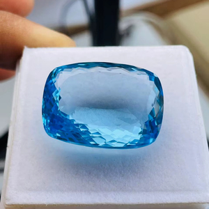 Topaze bleue naturelle, taille coussin, grande taille 77,66 carats, qualité AAA, lustre AAA, fabrication et polissage parfaits. - Product Image 3