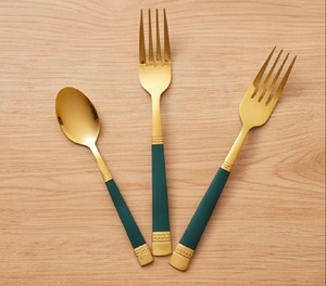 Ensemble de couverts à manches vertes, élégants, en acier inoxydable, avec poignées design, pour la salle à manger, la cuisine, les mariages et la décoration de table de fête - Product Image 1