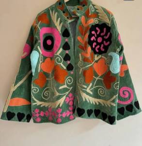 Veste en velours brodée à la main, motif uni, manches longues, col montant, manteau de printemps pour femme, vente en gros, manteaux Suzani, fournisseur B2B - Product Image 3