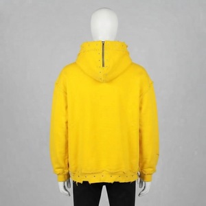 Sudadera con Capucha Estilo Casual, Diseño Desgastado, Bolsillos Delanteros Tipo Canguro, Dobladillo con Borde Crudo, 100% Algodón - Product Image 2
