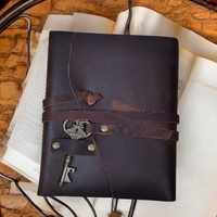 Journal en cuir fait main avec fermeture à clé antique