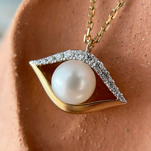 Collier élégant en or massif 18 carats avec pendentif en forme d'œil et accents de diamants de laboratoire pour femme, bijoux fins, OEM/vente en gros - Product Image 1