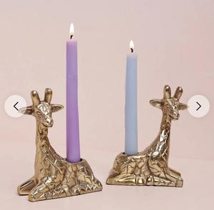 Candelabros de Jirafa Dorados, Decoración Metálica para el Hogar, Resistentes al Calor, Forma Cilíndrica - Product Image 1
