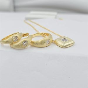 Pendientes de Aro de Plata de Ley de Hong Kong, Chapados en Rodio/Plata, con Circonita, Geométricos, Modernos, para Mujer, Joyería al por Mayor de Alta Calidad - Product Image 2