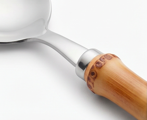 Juego de cubiertos de acero inoxidable con mango de bambú, apto para lavavajillas, diseño tradicional para uso en camping, cenas y restaurantes. - Product Image 2