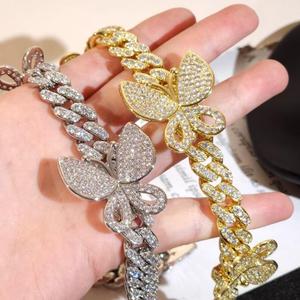 Collier Iced Out Papillon Maille Cubaine Hip Hop avec Pendentif Multi-Formes en Diamant de Laboratoire pour Hommes et Femmes, Bijoux Hip Hop en Diamant - Product Image 3