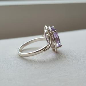 แหวนเงินแท้ 925 ประดับเพชรซิคอนทรงรี ดีไซน์เรียบง่ายสำหรับผู้หญิง รูปทรงปีก ของขวัญวันวาเลนไทน์ - Product Image 3