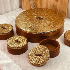 Caja de Madera Ecológica de Alta Calidad con Tapa Metálica Texturizada para Decoración de Mesa en Fiestas y Celebraciones en el Hogar - Product Image 3