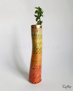 Vase en céramique artisanal unique avec motif visage, style bohème, glaçure peinte, 16-24 pouces, décoration de table - Product Image 5