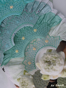 Vestido de Bebé Hecho a Mano en Vietnam, OEM, Lino Ahumado, Corte Holgado y Cómodo, Estampado Floral y Animal, Personalizado - Product Image 5