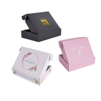Boîte d'expédition personnalisée en carton ondulé noir et rose, finition mate et gaufrage, pour vêtements, sous-vêtements, fourrures, MOQ 50 pièces