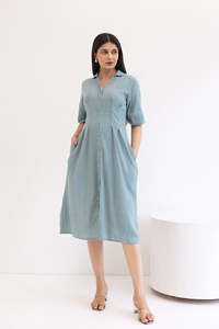 Robe chemise maxi en lin et coton bleu clair avec col rabattu, manches courtes, boutons sur le devant, poches, tenue décontractée d'été - Product Image 5