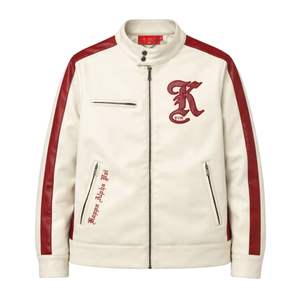 Veste de course à rayures Kappa Alpha Psi Kream, vêtements de fraternité grecque avec un design audacieux, confort premium et style athlétique - Product Image 4