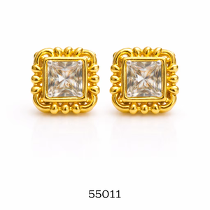 Boucles d'oreilles clous en corail taille Asscher, finition or plaqué platine traditionnelle pour femme - Product Image 1