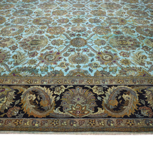 Tapis d'appoint en laine et soie noués à la main, collection de luxe orientale moderne vieillie à poils ras - Product Image 3
