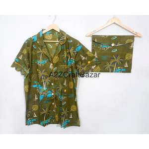 Hermoso y Moderno Conjunto de Pijama de Algodón 100% Hecho a Mano en India, Estampado Digital Floral, Suave, Romántico, Lujoso, Vintage - Product Image 2