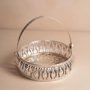 Bandeja de regalo de plata alemana con diseño de pavo real - Product Image 1