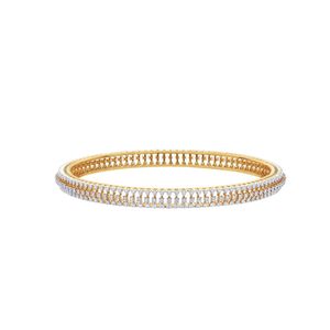 Bracelet fin en or jaune avec diamants de laboratoire en forme de chevron - Product Image 1
