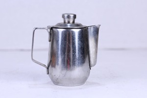 Jarra de tamaño pequeño, perfecta para servir agua, jugo, leche y otras bebidas en la mesa, ideal para cenas en casa y uso diario. - Product Image 6