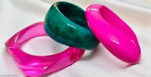 Bracelets en résine écologiques et tendance de fournisseur indien, motifs uniques, ajustement confortable, accessoires de mode de Noël pour la vente au détail - Product Image 4