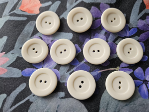 Boutons en os blancs de qualité supérieure pour vêtements, artisanat et projets de bricolage - Product Image 6