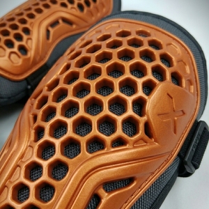Protège-tibias noirs élastiques professionnels en PU avec fermeture auto-agrippante réglable pour la boxe – Équipement de protection adulte 2026 - Product Image 6