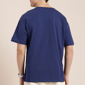 เสื้อยืดโอเวอร์ไซส์ผู้ชาย ผ้าฝ้ายถัก 100% ระบายอากาศได้ดี เป็นมิตรกับสิ่งแวดล้อม สีสันโดดเด่น ดีไซน์ใหม่ล่าสุด แฟชั่นทันสมัย คุณภาพพรีเมียม - Product Image 3