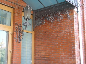 Toldo de Metal Decorativo para Exteriores con Techo de Vidrio y Estructura de Hierro Victoriano, Resistente a la Corrosión y a los Rayos UV, para Entrada de Villa - Product Image 6