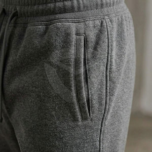 Jogging décontractés pour hommes en tissu doux, coupe confortable, parfaits pour le quotidien, les voyages, les activités de plein air et un style décontracté. - Product Image 6