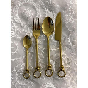 Services de couverts en or, design moderne, en métal, pour mariage, durables, de qualité alimentaire, de luxe, 4 pièces - Product Image 1